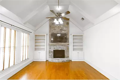 5127 Bentwater Lane SW, Lilburn, GA 30047 - Photo 4