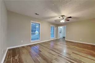 1570 Rose Pointe Dr, Loganville, GA 30052 - Photo 2