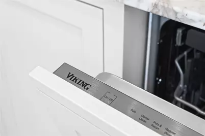 2881 Peachtree Road NE #2201, Atlanta, GA 30305 - Photo 18