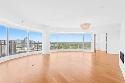 2881 Peachtree Road NE #2201, Atlanta, GA 30305 - Photo 6