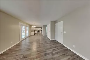 573 Grandview Cir, Powder Springs, GA 30127 - Photo 2