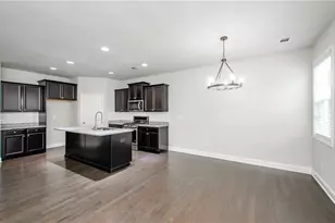 1018 Mays Hill SW, Atlanta, GA 30336 - Photo 8