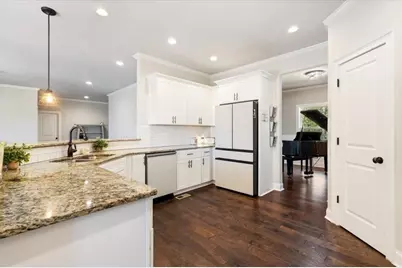 102 River Point Road, Jackson, GA 30233 - Photo 14