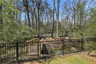 505 Hollydale Ct NW, Atlanta, GA 30342 - Photo 102