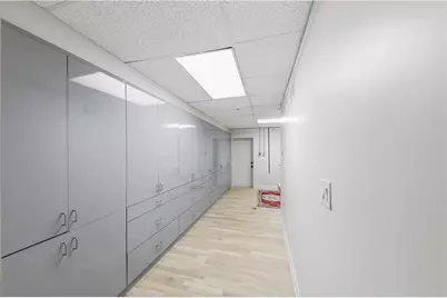 505 Hollydale Court NW, Atlanta, GA 30342 - Photo 74