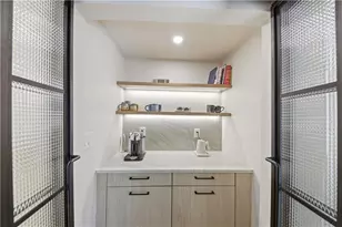 505 Hollydale Ct NW, Atlanta, GA 30342 - Photo 26