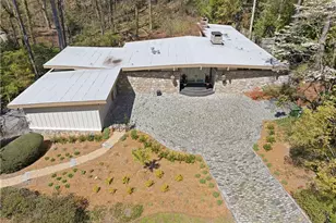 505 Hollydale Ct NW, Atlanta, GA 30342 - Photo 4