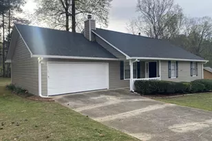 225 Farmbrook Pkwy, Stockbridge, GA 30281 - Photo 2