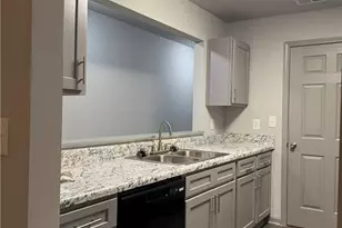 3204 Fairington Village Dr, Lithonia, GA 30038 - Photo 6