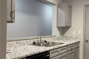 3204 Fairington Village Dr, Lithonia, GA 30038 - Photo 18