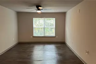 3204 Fairington Village Dr, Lithonia, GA 30038 - Photo 16