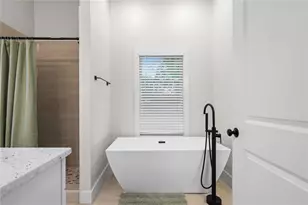 1422 Kennesaw Dr, Atlanta, GA 30318 - Photo 24