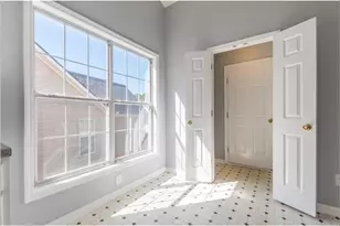 2110 Laurel Pointe Ln, Lawrenceville, GA 30043 - Photo 22