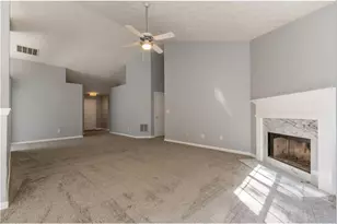 2110 Laurel Pointe Ln, Lawrenceville, GA 30043 - Photo 14