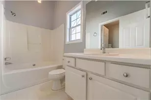 2110 Laurel Pointe Ln, Lawrenceville, GA 30043 - Photo 32