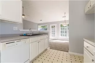 2110 Laurel Pointe Ln, Lawrenceville, GA 30043 - Photo 20