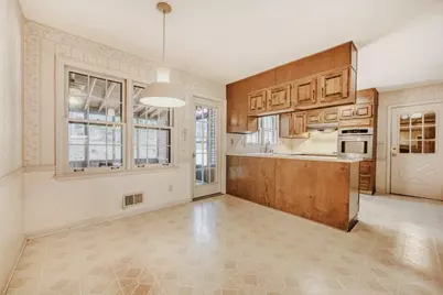 1240 Hampton Hall Drive NE, Brookhaven, GA 30319 - Photo 6