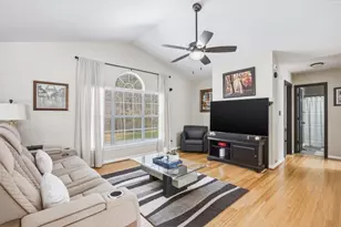 2516 Johnsbrooke Dr, Lithia Springs, GA 30122 - Photo 6