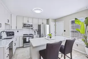 2516 Johnsbrooke Dr, Lithia Springs, GA 30122 - Photo 12