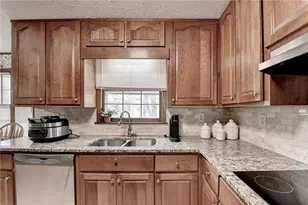 861 Maxie Ln, Lawrenceville, GA 30044 - Photo 18