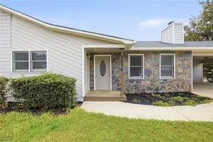 5071 Hubert Dr, Powder Springs, GA 30127 - Photo 2