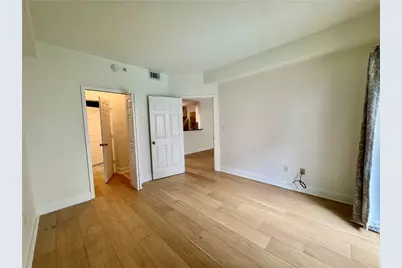 1074 Peachtree Walk NE #B220, Atlanta, GA 30309 - Photo 10