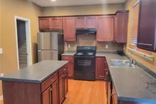 945 Pierce Brennen Dr, Lawrenceville, GA 30043 - Photo 4