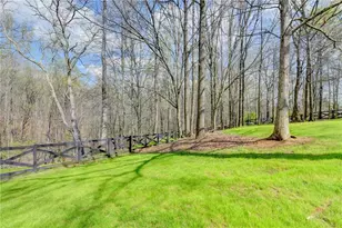 2435 Southers Cir, Suwanee, GA 30024 - Photo 8