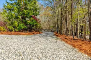 2435 Southers Cir, Suwanee, GA 30024 - Photo 38