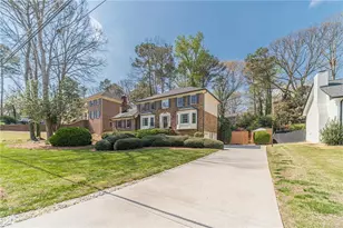 891 Cedar Trce SW, Lilburn, GA 30047 - Photo 4
