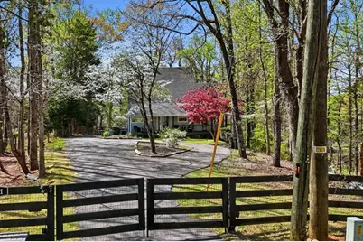 181 Woodland Circle, Dawsonville, GA 30534 - Photo 2
