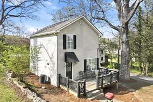 1326 Park Hill Dr, Gainesville, GA 30501 - Photo 6