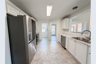 33 Maggies Point, Dallas, GA 30132 - Photo 2