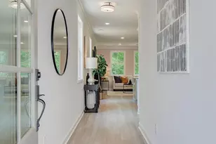212 Dahlia Dr, Woodstock, GA 30188 - Photo 2