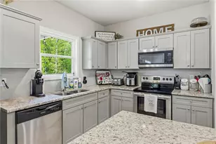 171 Strickland, Forsyth, GA 31029 - Photo 6