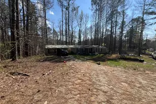 104 Cedar Ln, Buchanan, GA 30113 - Photo 2