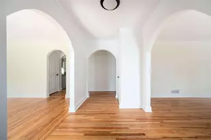 620 Spalding Dr, Sandy Springs, GA 30328 - Photo 12