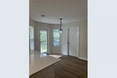 370 Oakland Place Dr Drive, Lawrenceville, GA 30044 - Photo 6