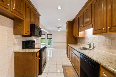 981 Clubland Way, Marietta, GA 30068 - Photo 16