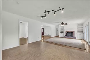 318 Tyrone Rd, Fayetteville, GA 30214 - Photo 20