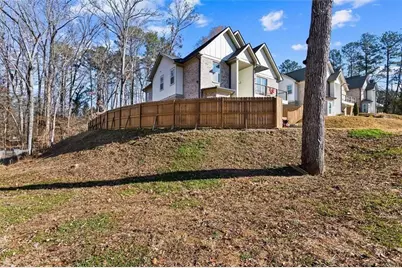 658 Rockbridge Road, Lilburn, GA 30047 - Photo 4