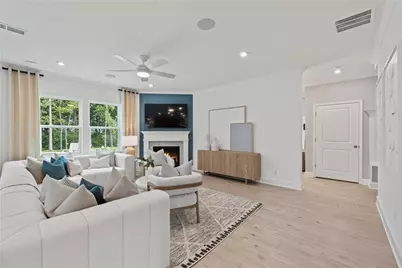 728 Mirror Lake Parkway Parkway, Villa Rica, GA 30180 - Photo 6