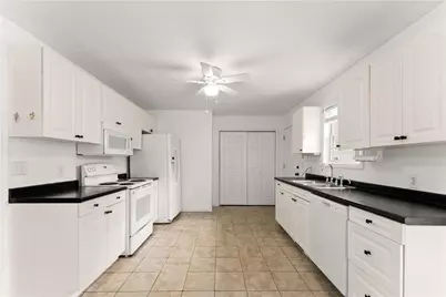 8615 Bayhill Drive, Gainesville, GA 30506 - Photo 22