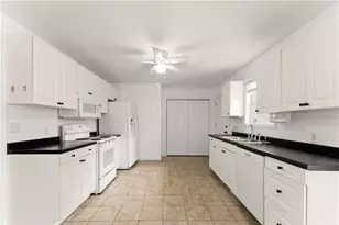 8615 Bayhill Dr, Gainesville, GA 30506 - Photo 22