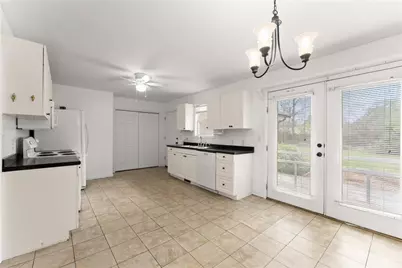 8615 Bayhill Drive, Gainesville, GA 30506 - Photo 20