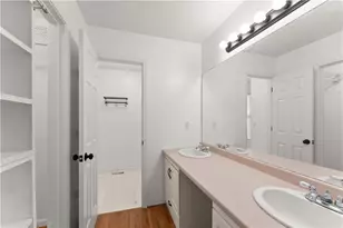 8615 Bayhill Dr, Gainesville, GA 30506 - Photo 18