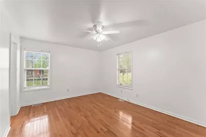 8615 Bayhill Drive, Gainesville, GA 30506 - Photo 16