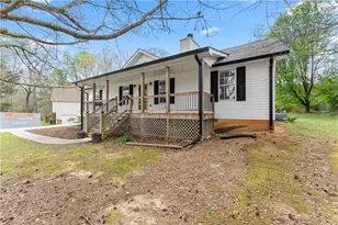 8615 Bayhill Dr, Gainesville, GA 30506 - Photo 2