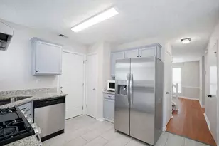 2284 Cypress Point Way, Lithonia, GA 30058 - Photo 10