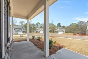 56 Edith Ct, Statham, GA 30666 - Photo 2